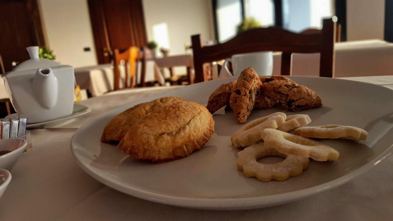 Agriturismo Borgo Borromeo 鲁巴诺 外观 照片