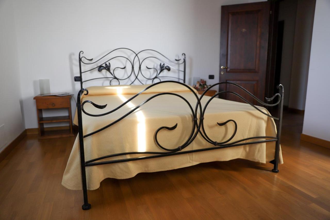 Agriturismo Borgo Borromeo 鲁巴诺 外观 照片