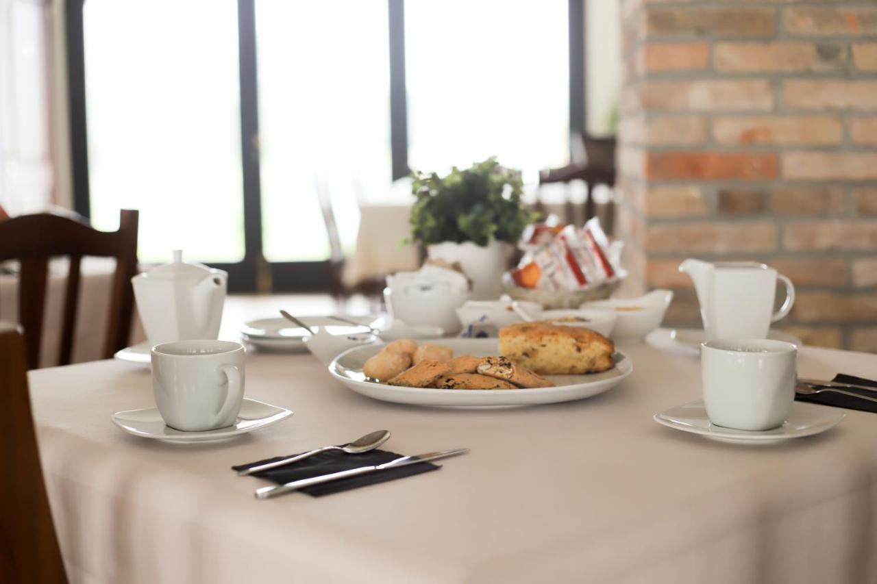 Agriturismo Borgo Borromeo 鲁巴诺 外观 照片
